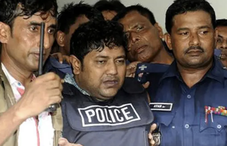 রানা প্লাজা দুর্নীতি মামলায় আদালতের কার্যক্রমের প্রতীকী ছবি